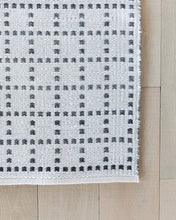 Load image into Gallery viewer, Burgos Indoor / Outdoor Reversible Rug