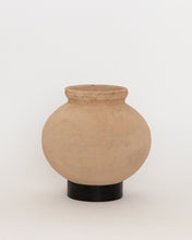 Load image into Gallery viewer, Desert Beige Pot
